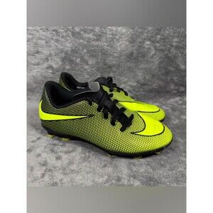 1Y Nike Jr. Bravata II FG Soccer Cleats Low Top Lace Up Black Volt